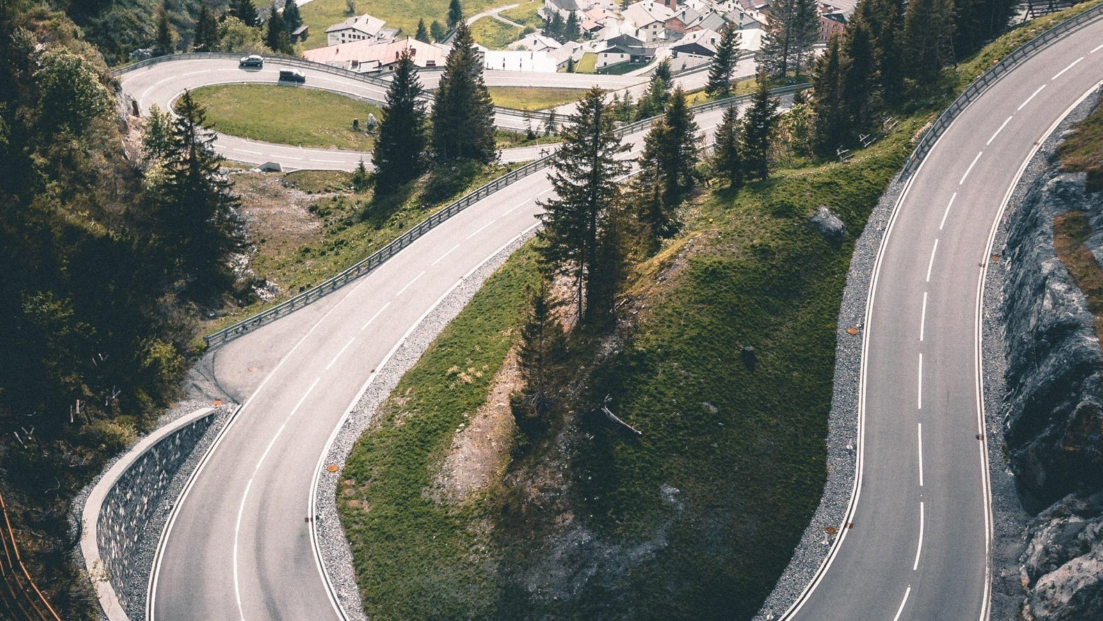 Mountain road representing the ROCKERON CLIMB World